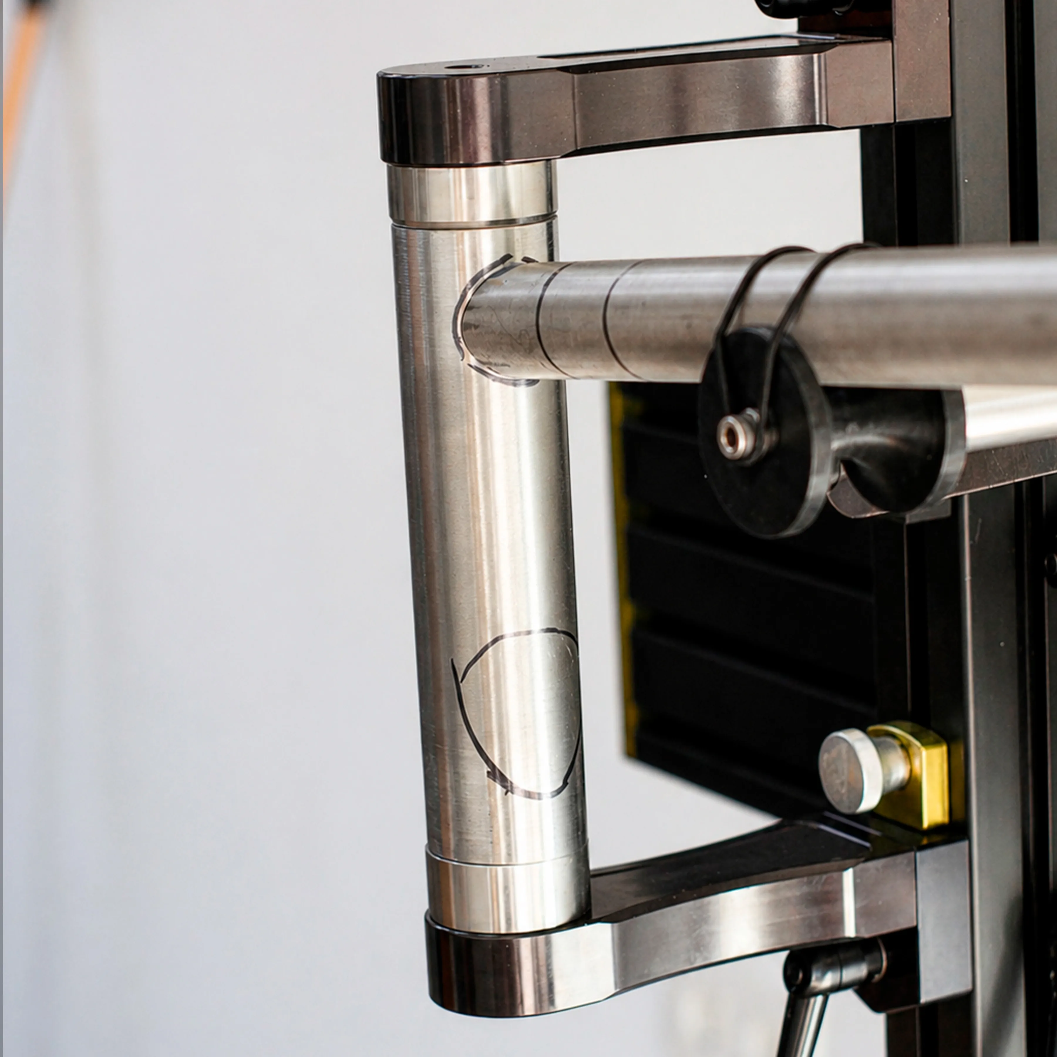 Cuadro montado en el jig de soldadura