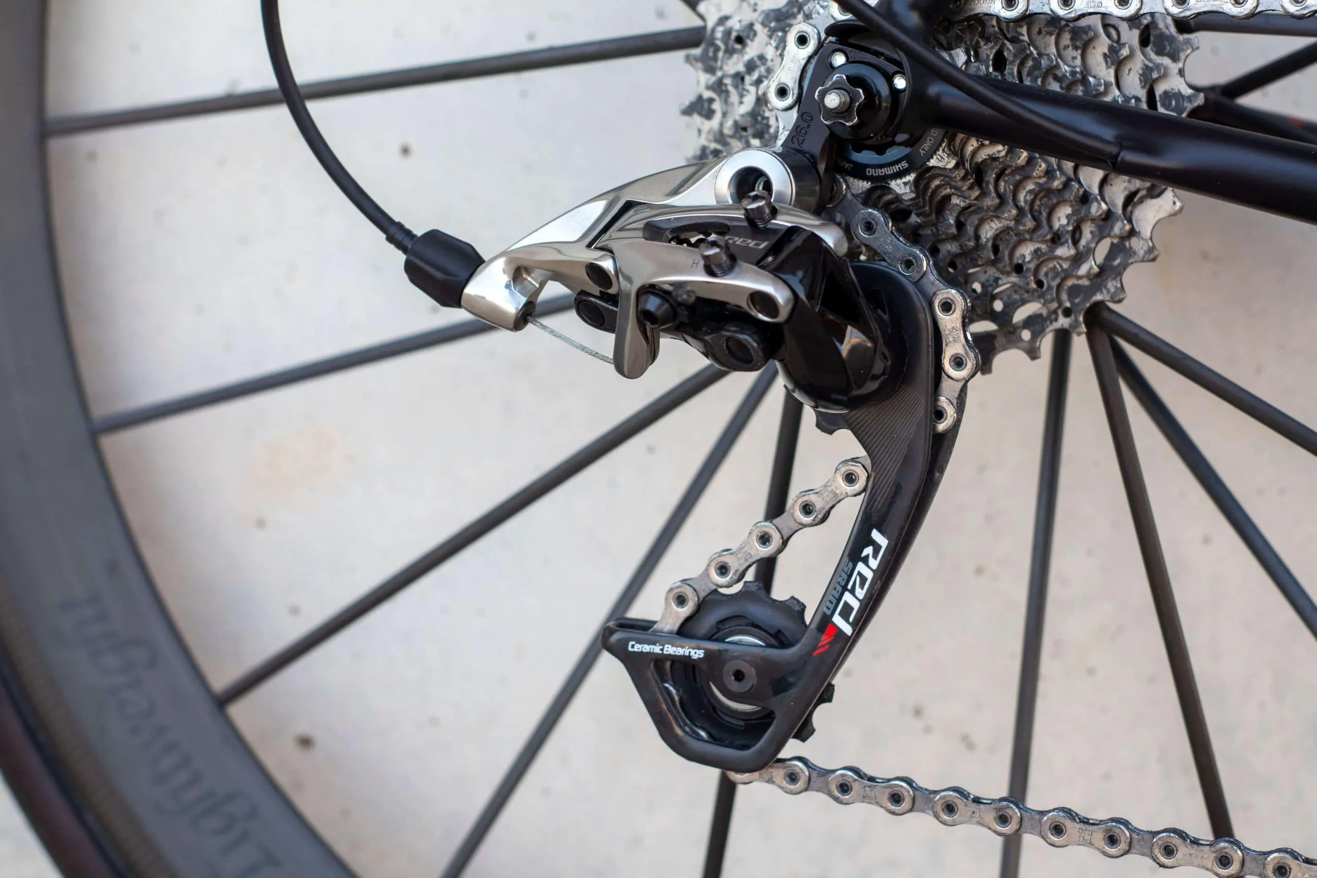 Detalle de la transmisión de Oxia Black Chilli