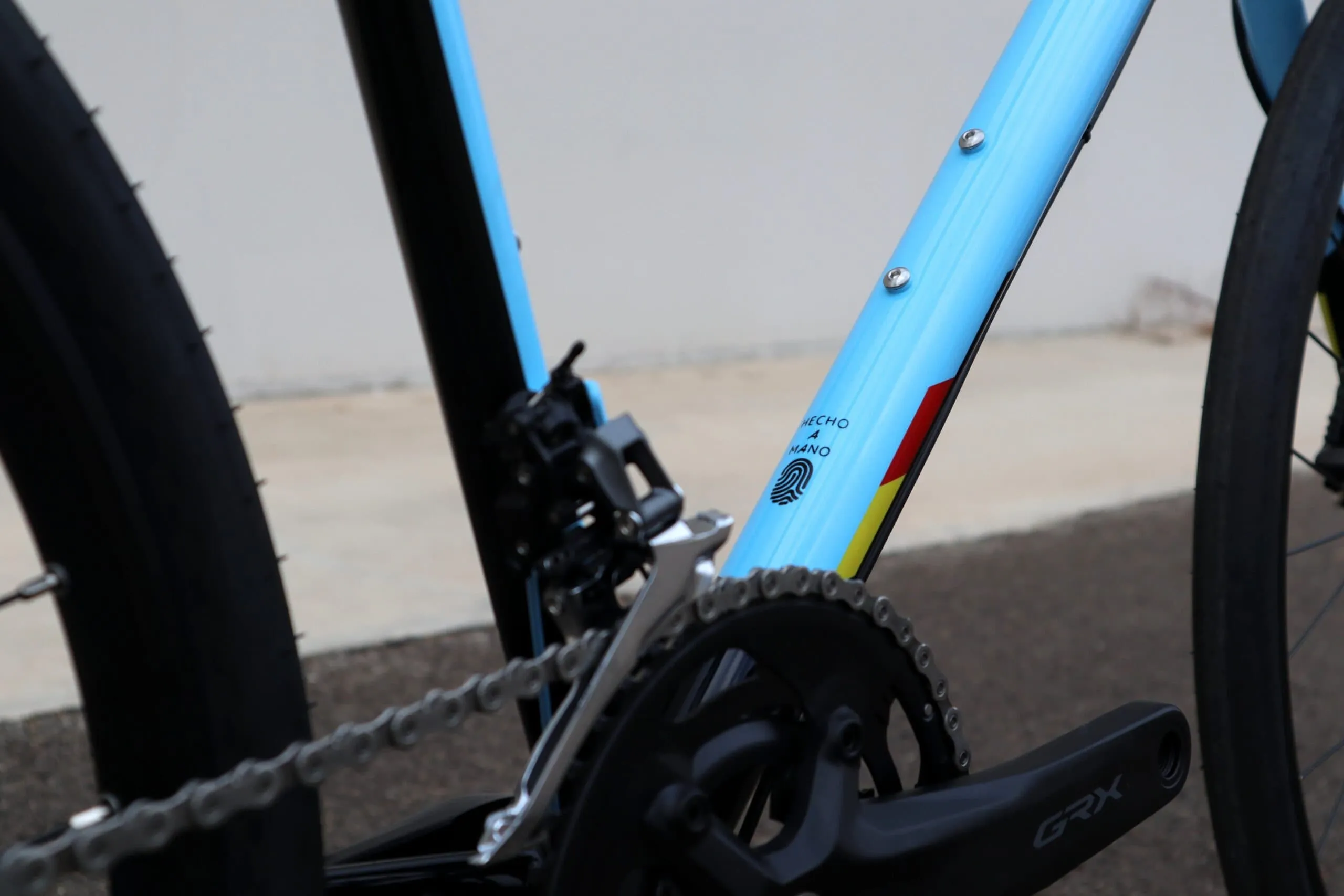 Oxia Don't Touch Me detalle 19