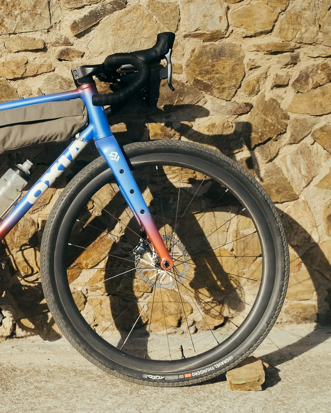 Detalle de las ruedas de la Oxia TheTraka560