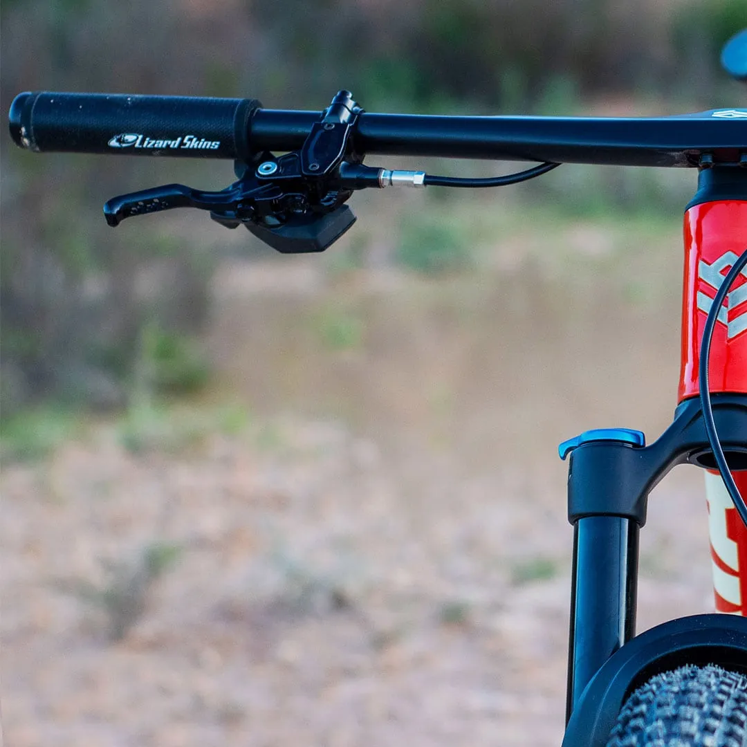 Detalle del cockpit integrado de la Oxia Transpyr