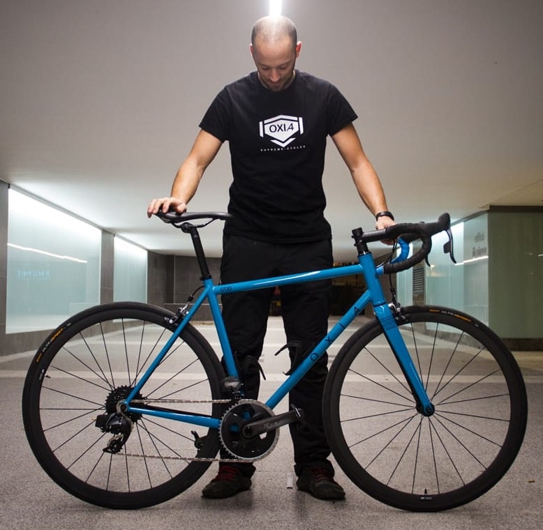 Oxia Neblu Road Disc, fabricación a medida en acero